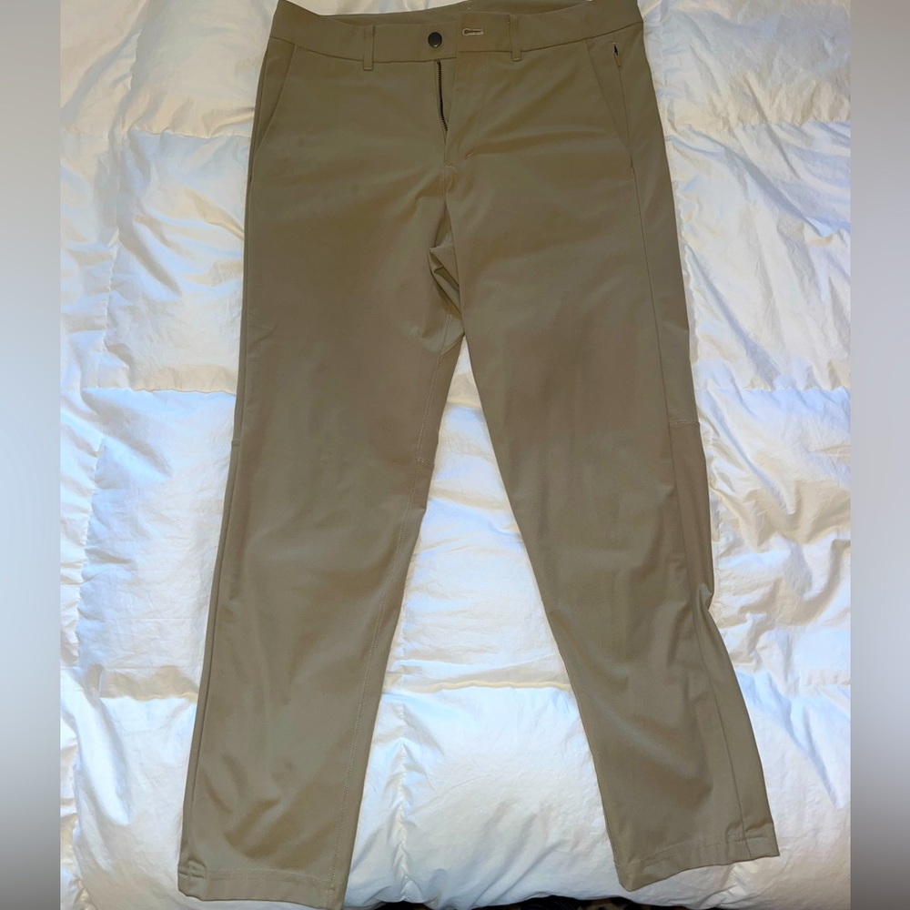 Lululemon Men’s ABC Pants 32-30 Tan
